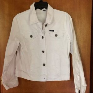 🛍️ IZOD denim jacket